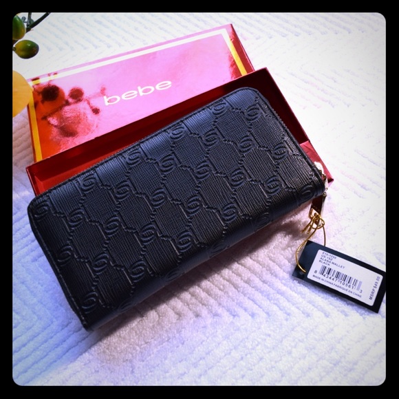 NWT Bebe Black Wallet - Picture 3 of 4